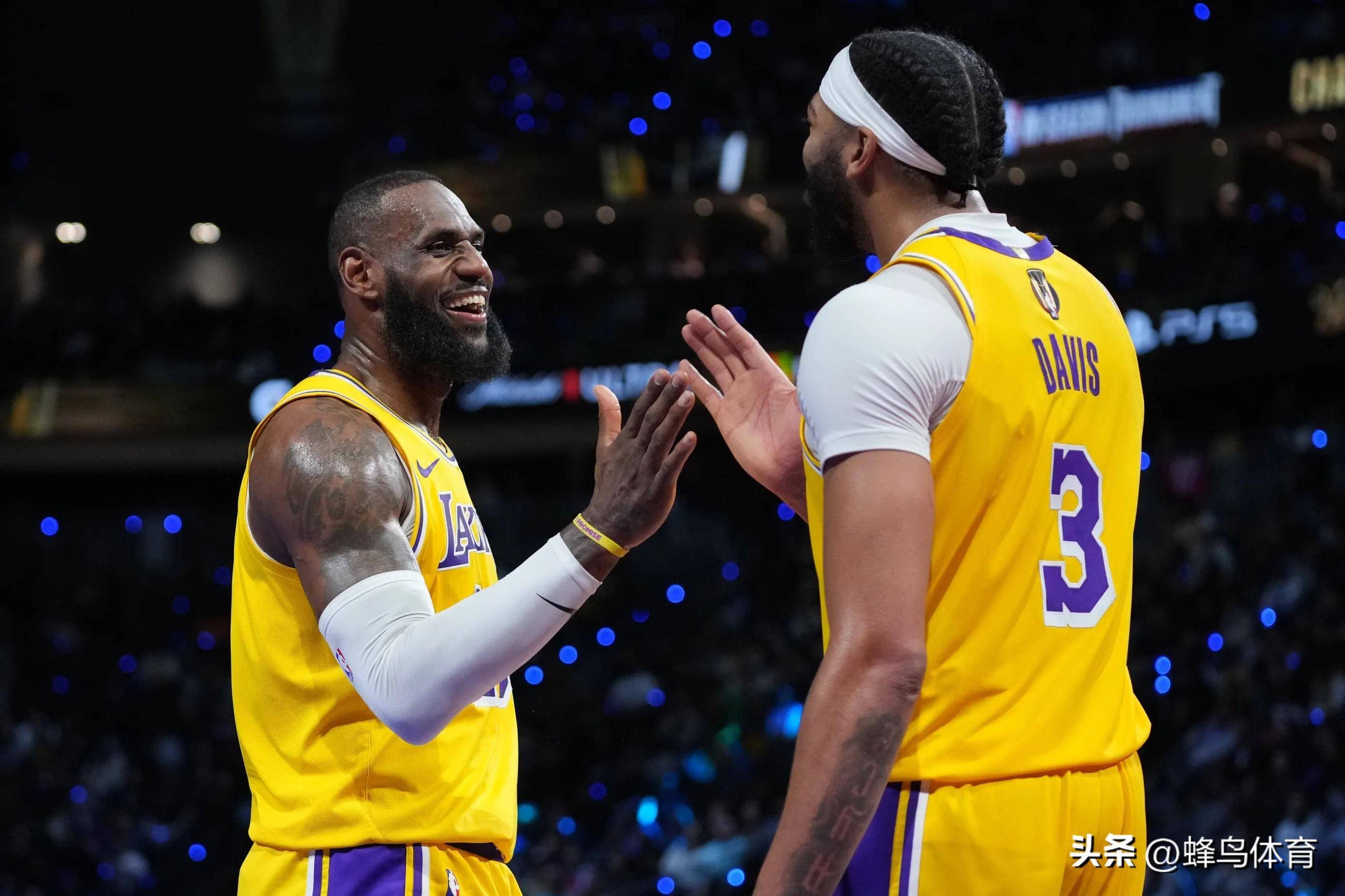 NBA总决赛：湖人队击败热火队夺冠